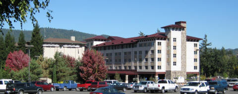 Seven Feathers Casino Resort
